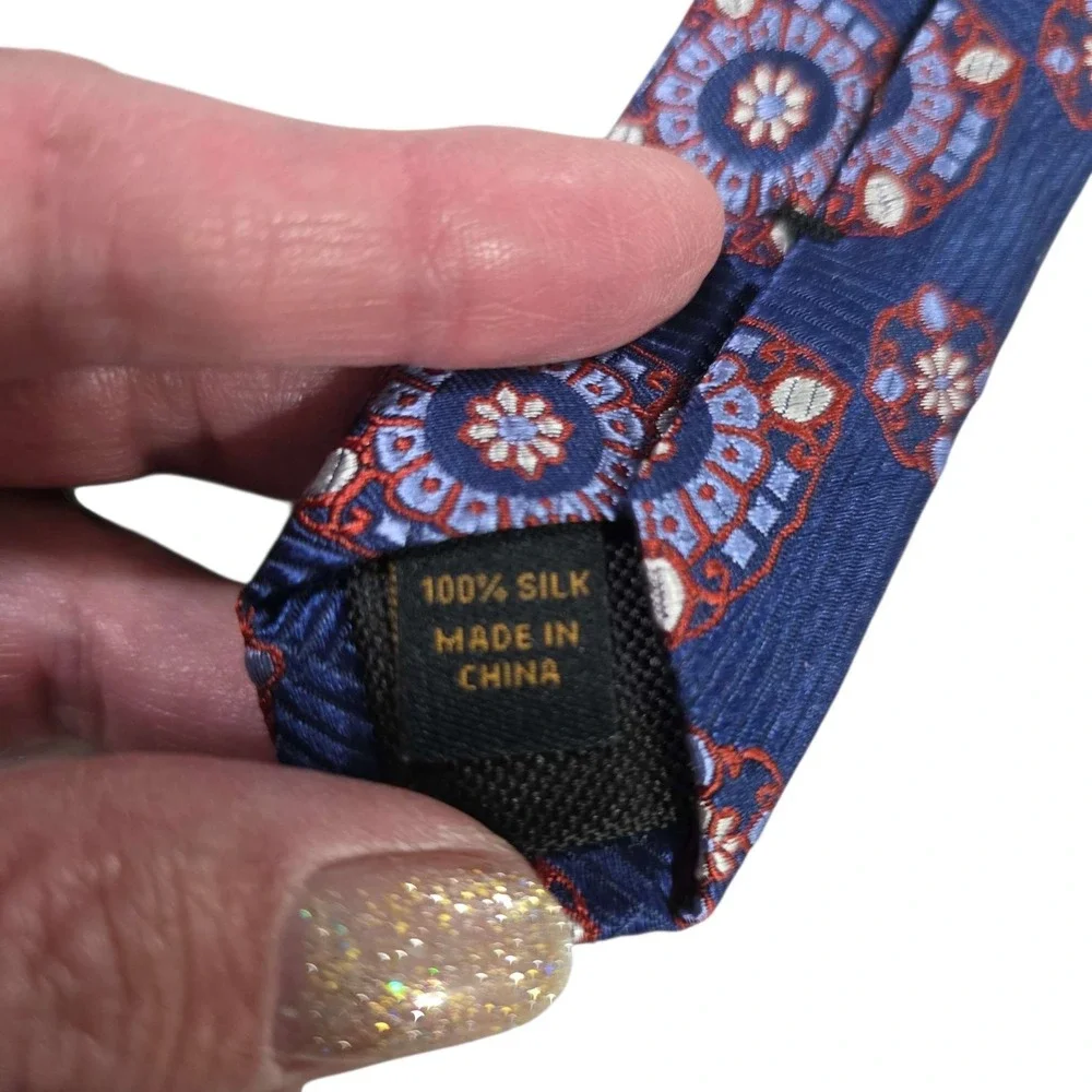JOS. A. BANK RESERVE Men's Necktie Blue‎ Floral Silk 58 Inch Length Luxury